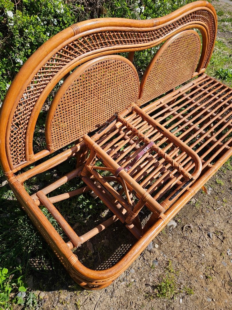 ヴィンテージ 古いラタンのシェーズロング 寝椅子 ソファ 古家具 藤