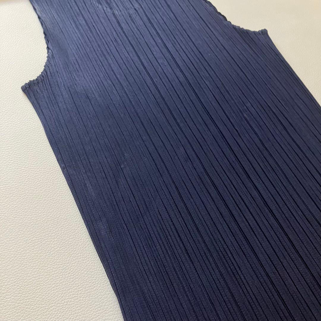 プリーツプリーズ　サイズ4 タンクトップ　ネイビー
