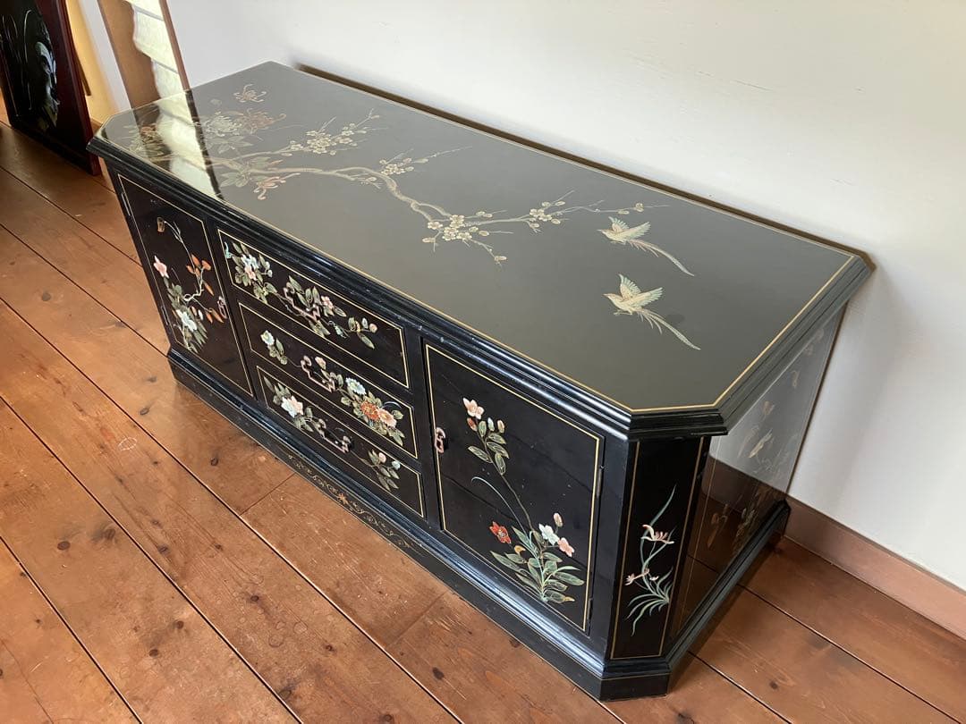 黒い花柄の木製箪笥 キャビネット ヴィンテージ 稀少 家具 チェスト