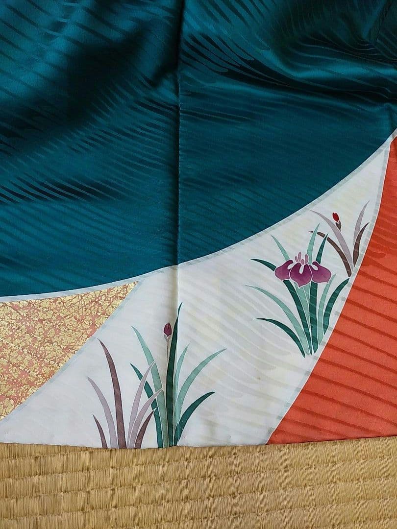 PK-18/25　振袖　鉄色地　季節の花々　鴛　地紋　金糸刺繍　金彩　豪華