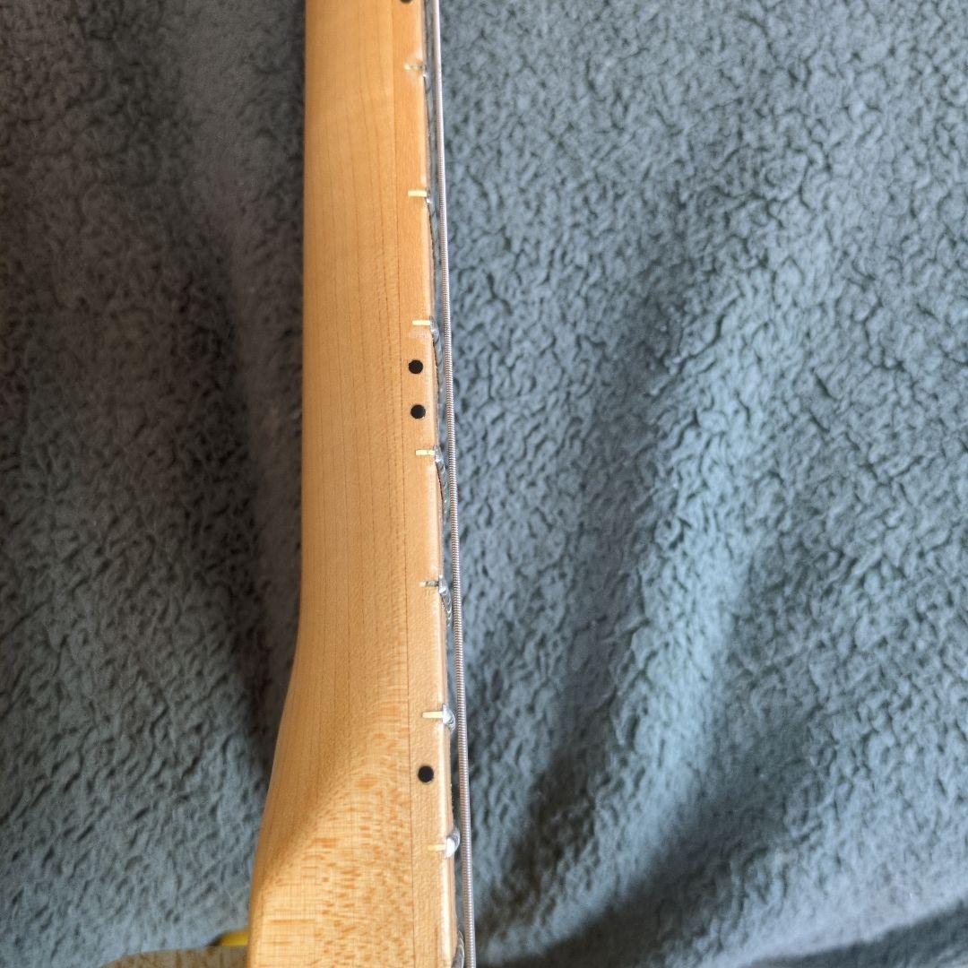 Bacchus エレキギター イエロー