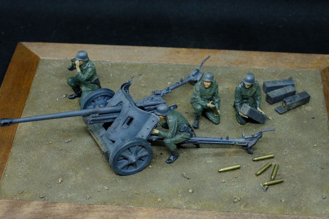 タミヤ 対戦車砲 5cm（1/35） プラモデル完成品 ジオラマベース付き