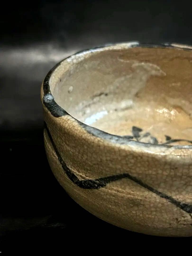 美しい古美術◾️蔵からかなり古そうな年代物の古志野焼か古唐津焼が出