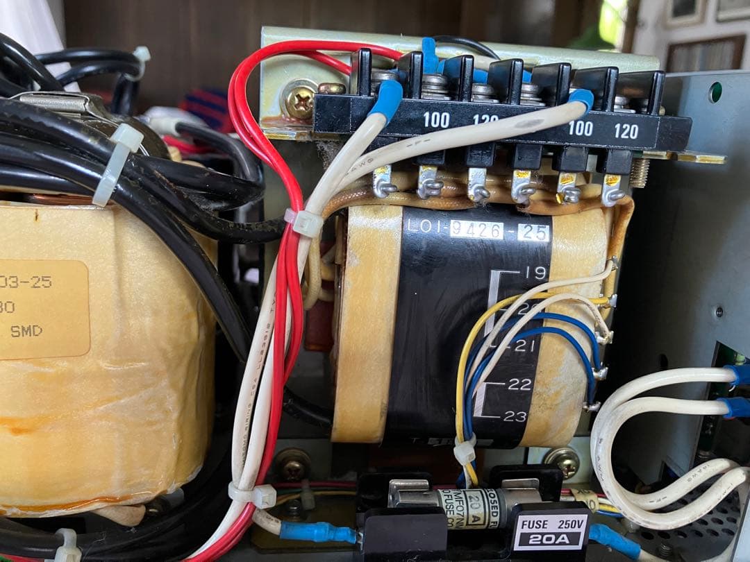 週末特別価格：KENWOOD 18V/30A 定電圧・定電流電源 PD18-30