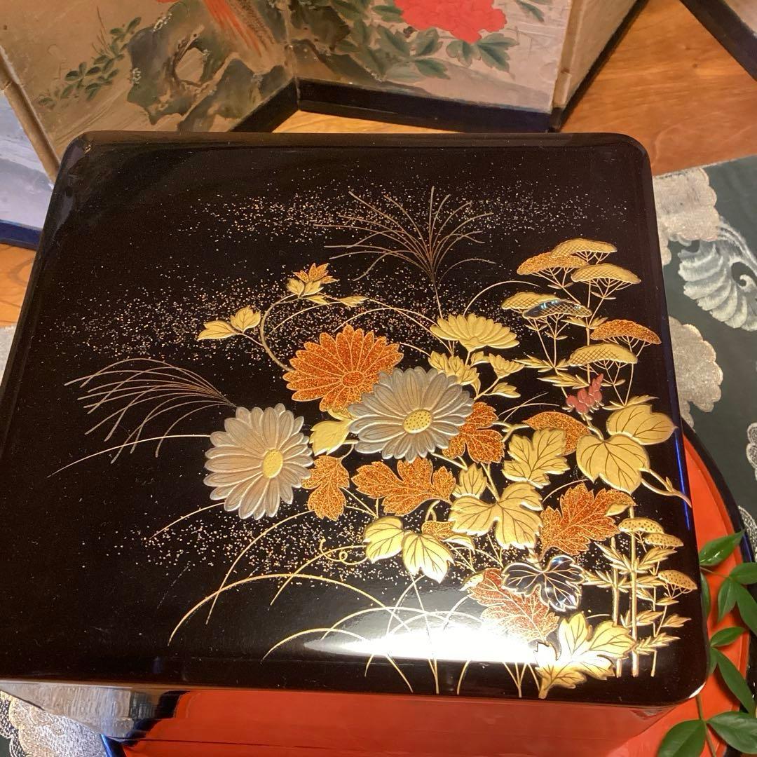 A1027 木製輪島塗　３段重箱　　「久世宗春」　草花蒔絵