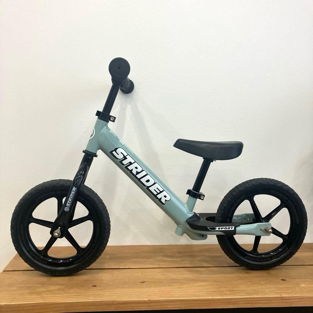 STRIDER ストライダー 限定カラー アイスブルー 12インチ Amazon.co.jp