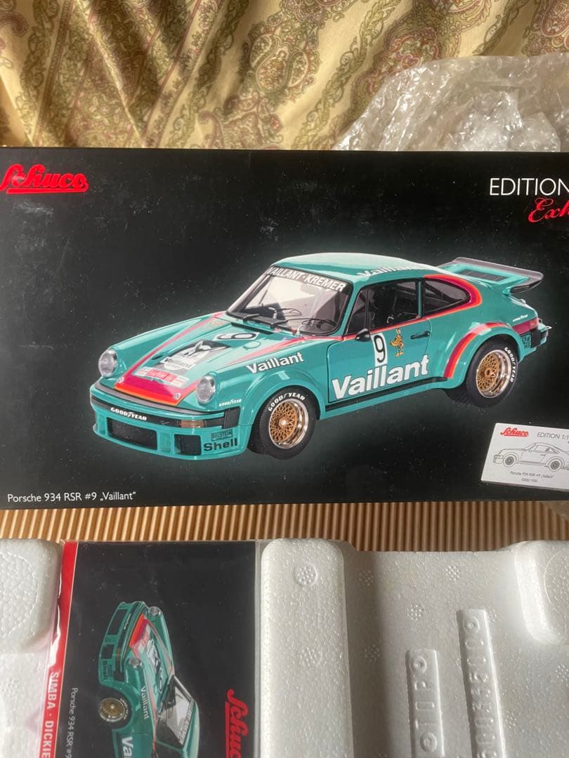 自動車 Schuco 1/18 Porsche 934 RSR #9 Vaillant