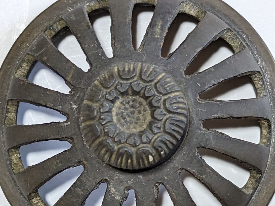 ♢高岡銅器 透し火屋蓋 袴形 三足香炉 銅器 唐金