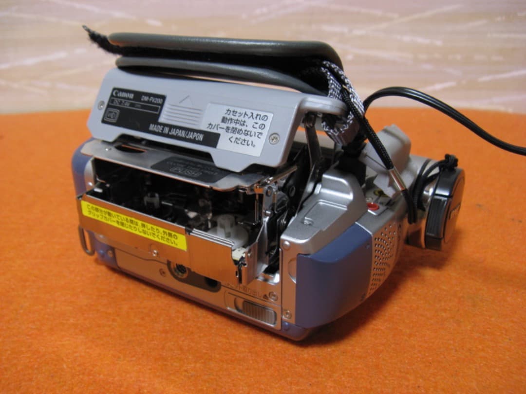 動作OK❗️☆CanonのMiniDV/デジタルビデオカメラ・FV200