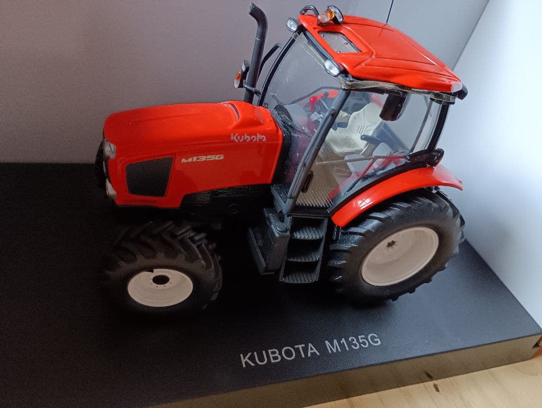 Kubota クボタ　トラクター　コンバイン　ミニチュア　セット 3台