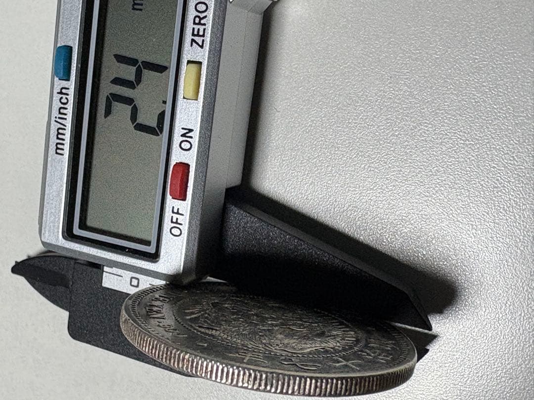 t*k様 【本物保証】美品 準特年 明治17年銘 大型 一圓銀貨 丸銀左打