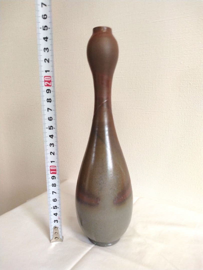 備前焼　二代藤原楽山（岡山県指定重要無形文化財保持者）作　塩青焼一輪立