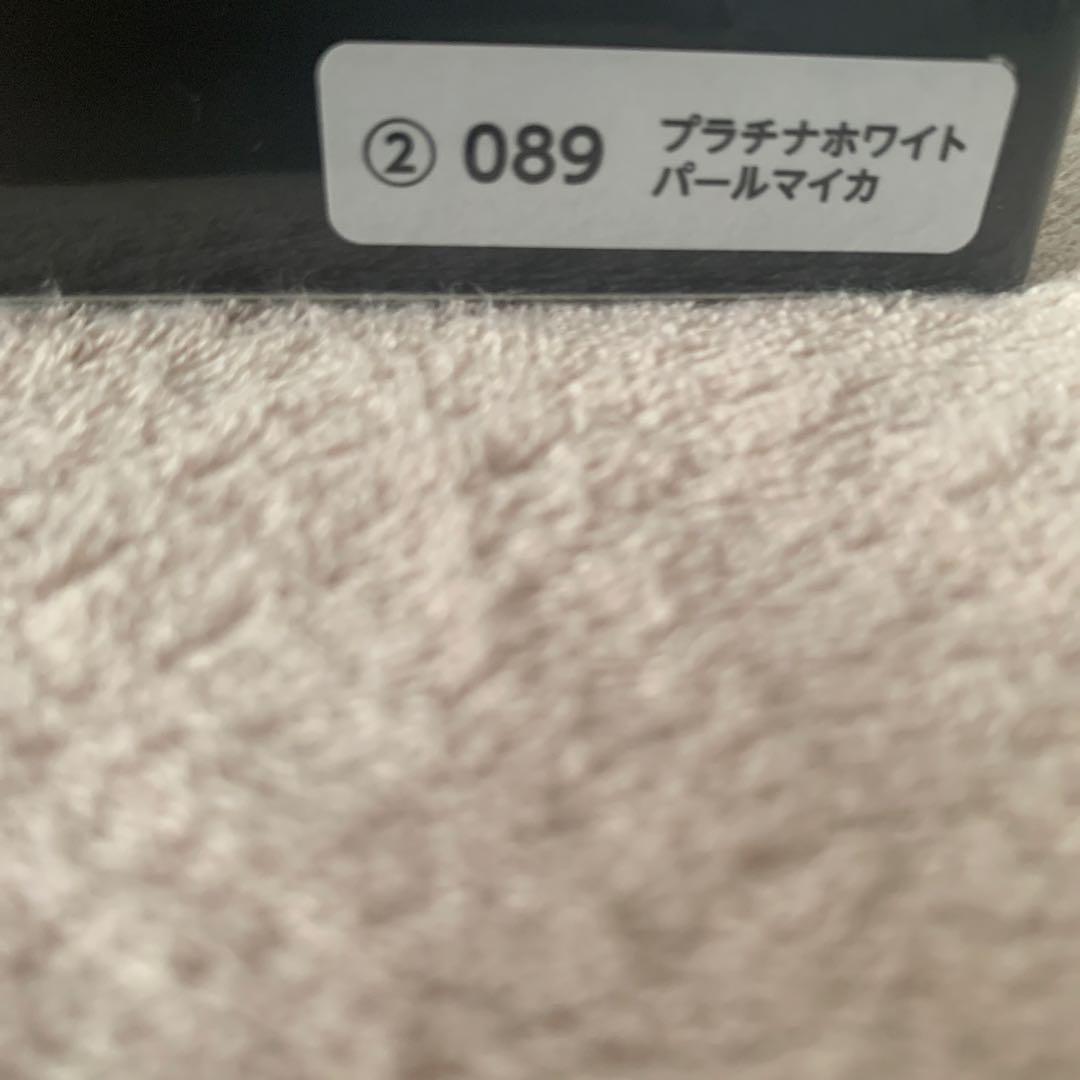 1/30新品未開封GRカローラカラーサンプルミニカープラチナホワイトパールマイカ