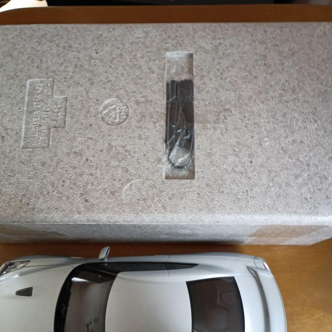 AUTO art NISSAN GTR　1/12スケール