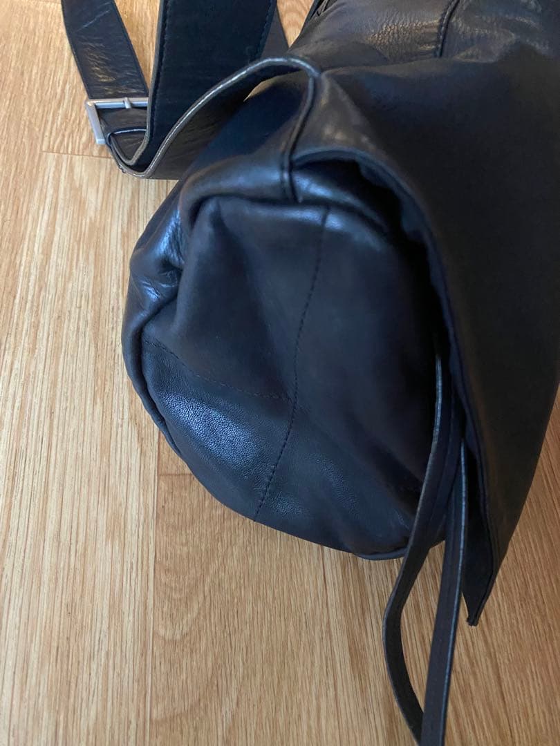 カワカワ kawakawa ボタンバック　L