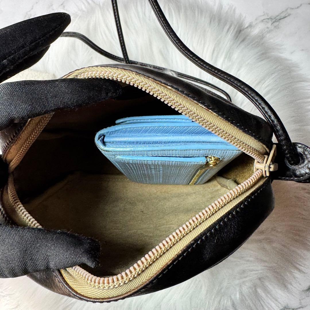 ロエベ loewe アナグラム　レザー　ショルダーバッグ　ブラック　黒