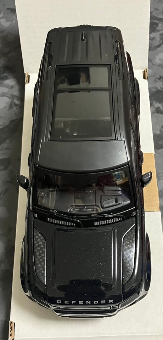 ブラーゴ　1/24 ランドローバー　ディフェンダー110 ミニカー　ブラック