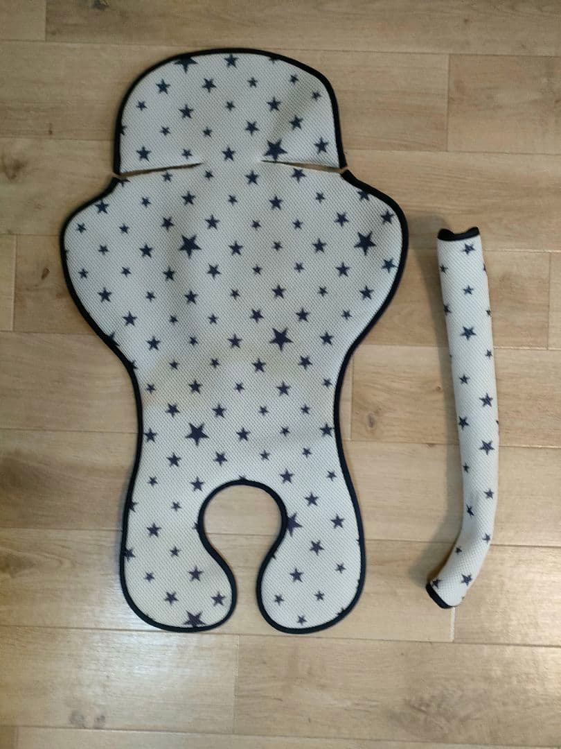 【美品】 ギュットクルーム 前乗せチャイルドシート レインカバー付き