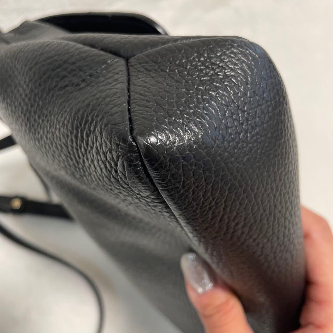 美品　アニエスベー　ショルダーバッグ　レザー　ブラック　ゴールド金具