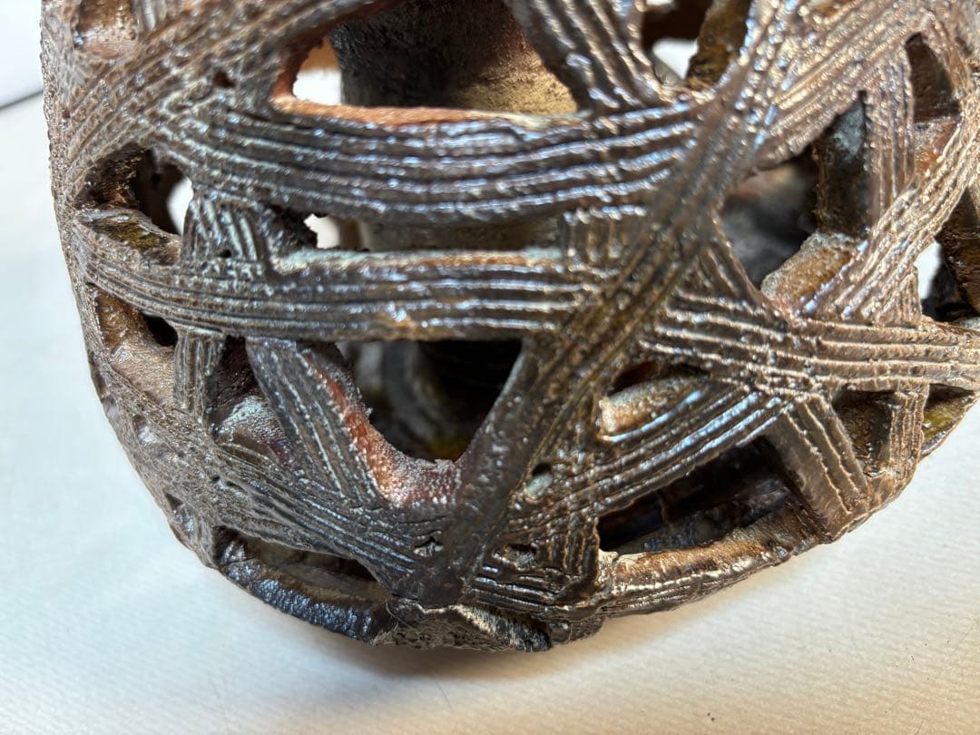 透かし彫り模様　壺型 一輪挿し　3点セット