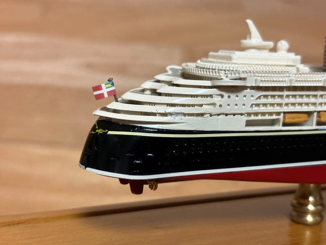 1/1000 ディズニー クルーズライン マジック号 クルーズ客船 模型 完成品