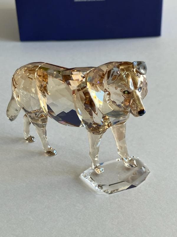 スワロフスキー 置物 オブジェ ハイイロオオカミ - メルカリ