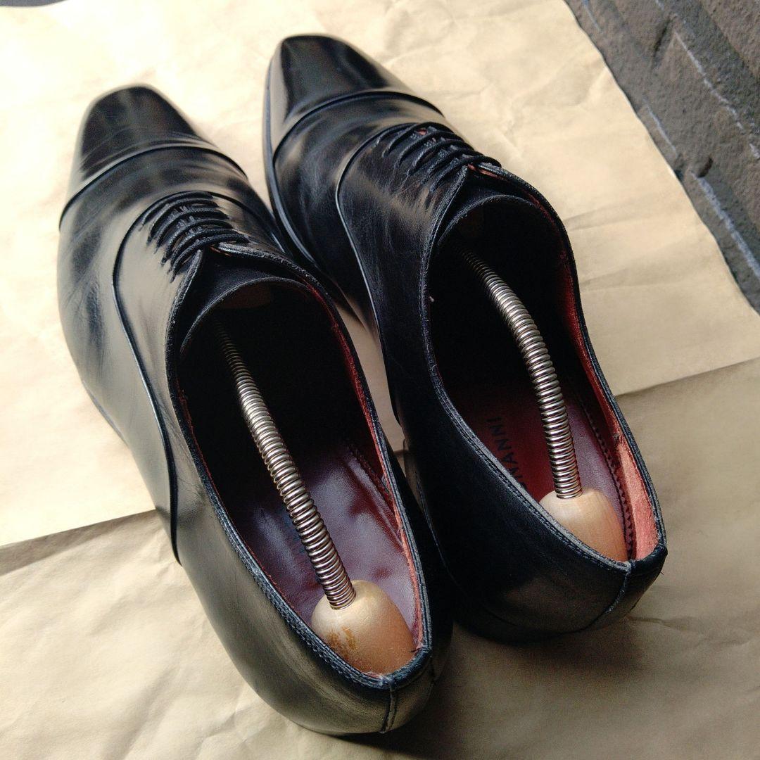 美品 ✨️ MAGNANNI 内羽根 ストレートチップ 41 黒