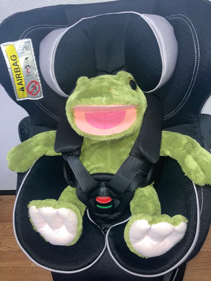 エールベベ⭐️【最高位】クルット4s グランス　チャイルドシートプラチナブラック