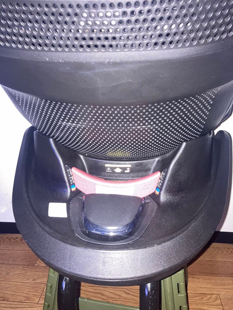 エールベベ⭐️【最高位】クルット4s グランス　チャイルドシートプラチナブラック