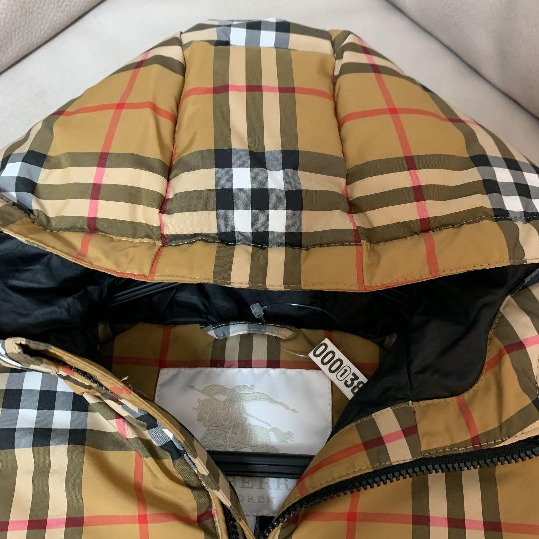 バーバリー　キッズ　チルドレン　ノバチェック　ダウン　フェンディキッズ　帽子