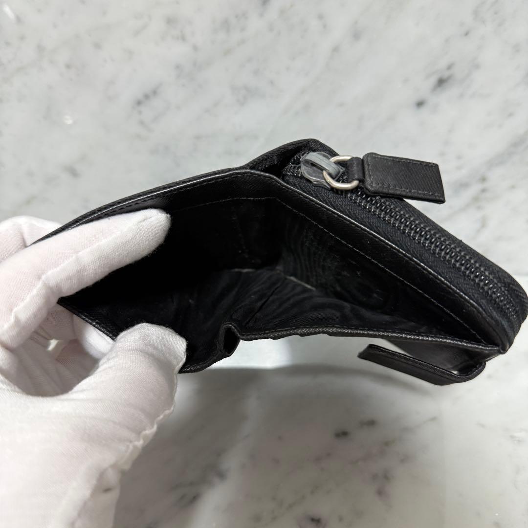 PRADA プラダ 二つ折り財布 ナイロン ブラック 黒 ジップ トライアングル