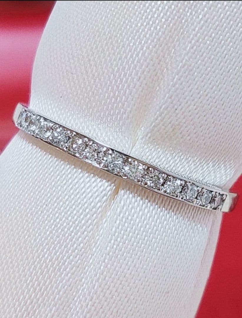 新入荷 未使用 pt950 ダイヤモンド0.10ct エタニティリング