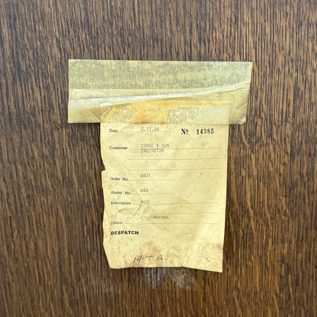 H110K27b アンティーク調 コーナーキャビネット H110K27b アンティーク