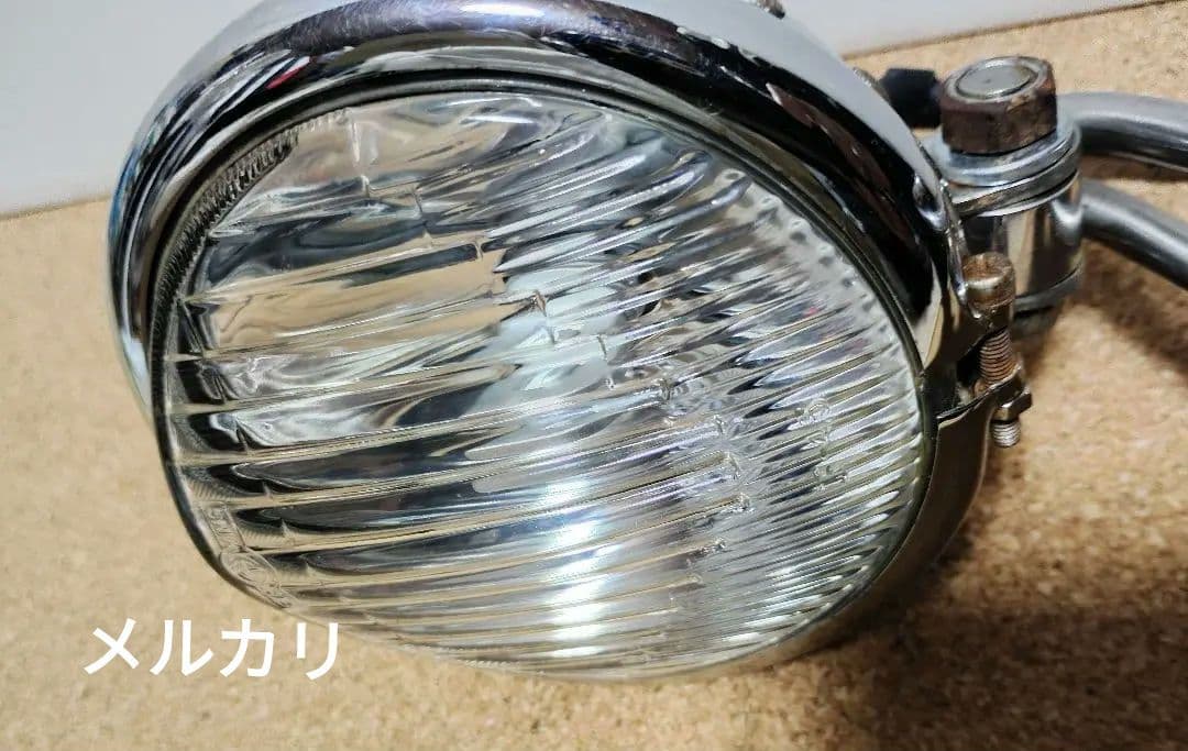 当時物、ビンテージ尖りガラスレンズヘッドライトになります☆激レア