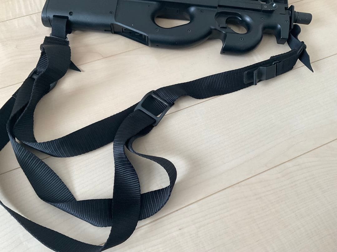 東京マルイ　電動ガン　P-90 スタンダード　現状