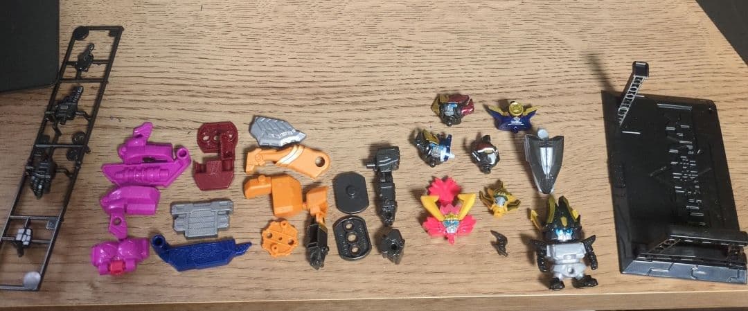 ミニプラ　ゼンカイジャー