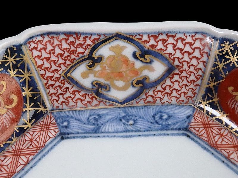 古伊万里　金襴手　毘沙門亀甲紋に花の図　八角６寸皿　江戸期N934AS-CYw