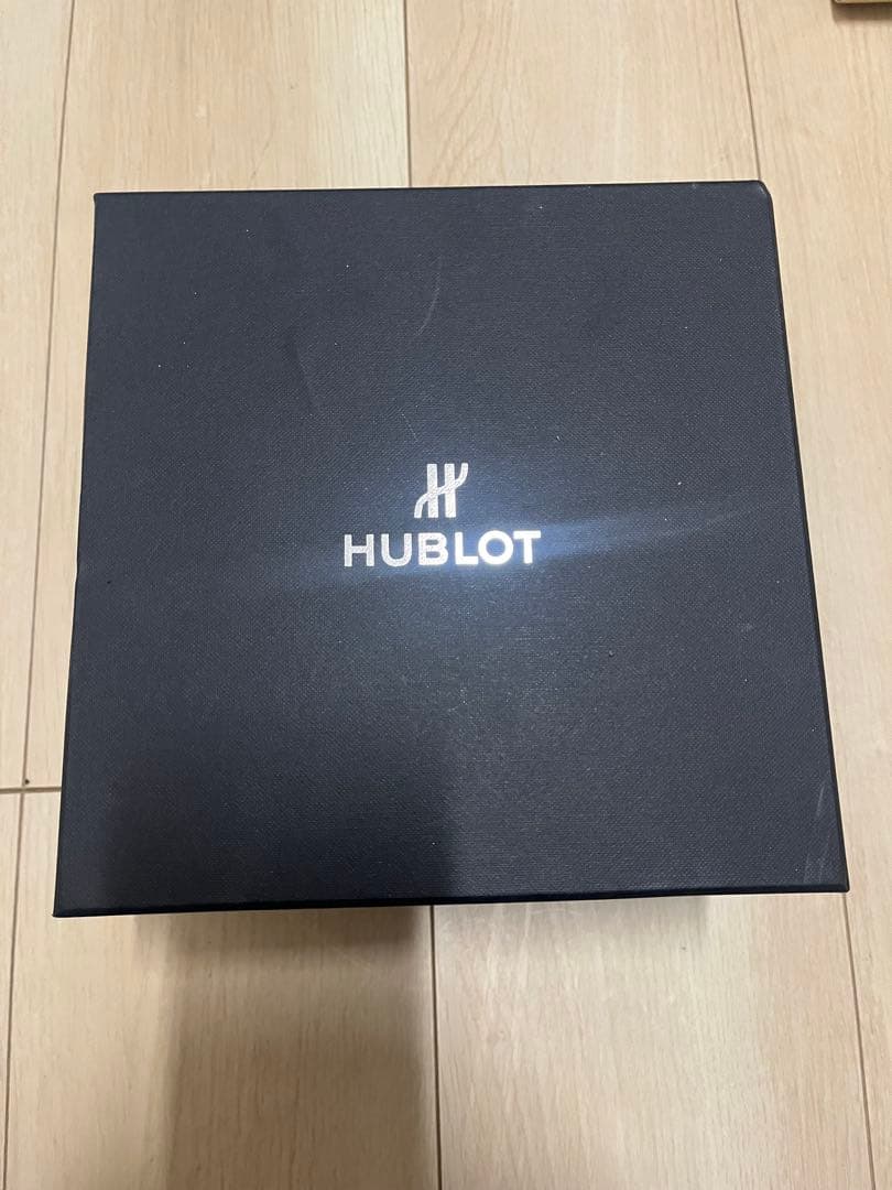 本日限定価格　HUBLOT ウブロ クラシックフュージョン