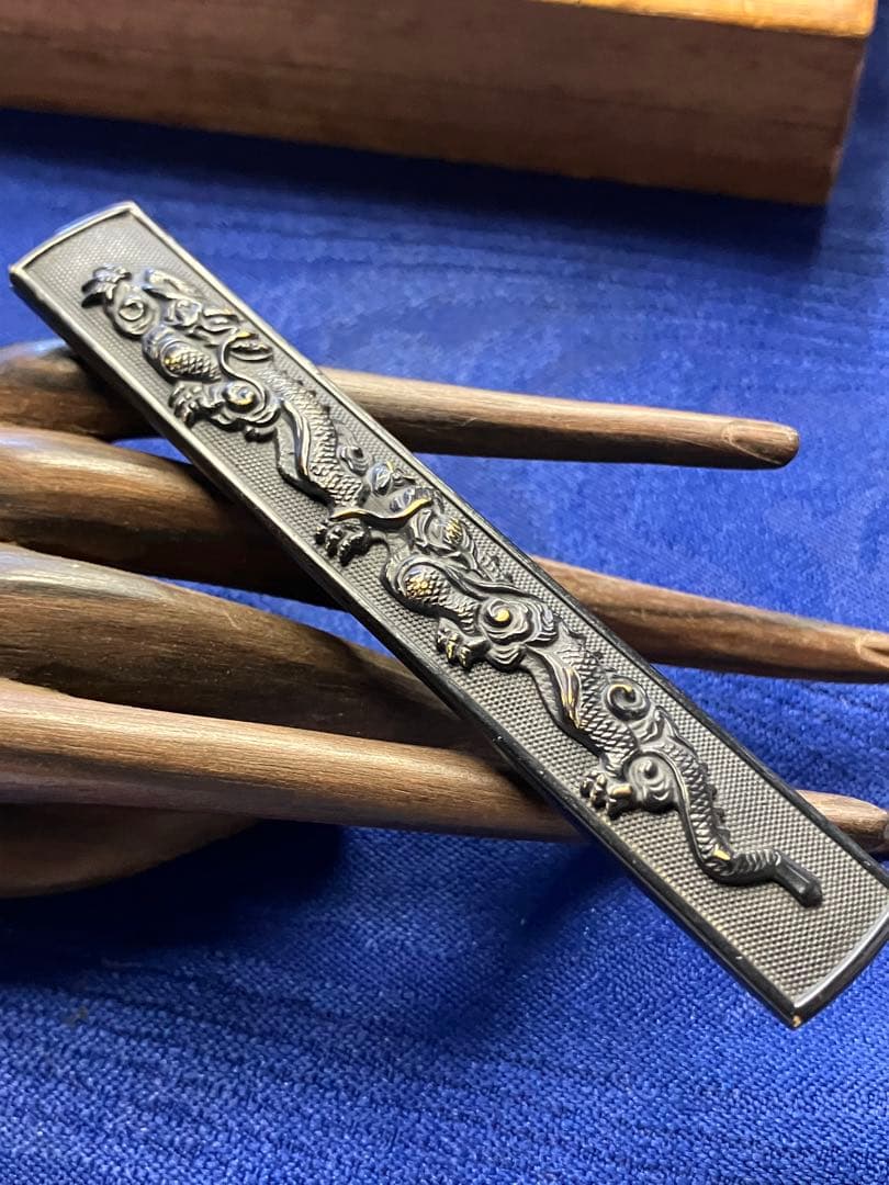 小柄　日本刀　刀　骨董品　時代　龍図　桐箱