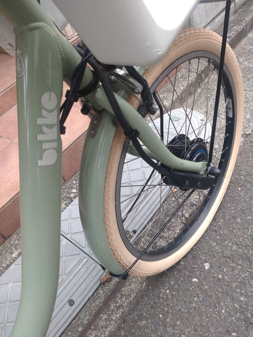 配送可★直接引渡可★カスタム【現行型ビッケモブ】電動アシスト自転車★３人乗子供乗