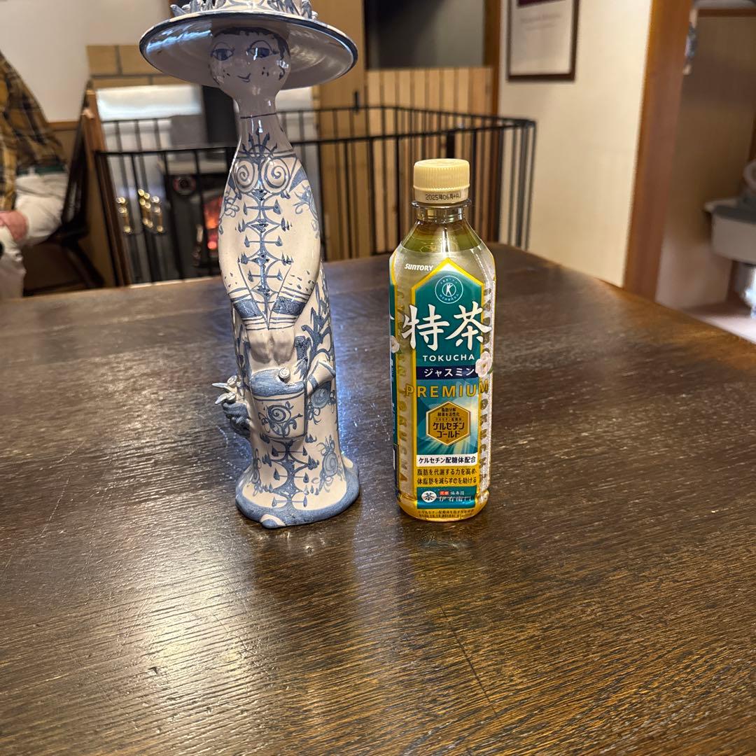 ビヨンヴィンブラッド陶器人形花