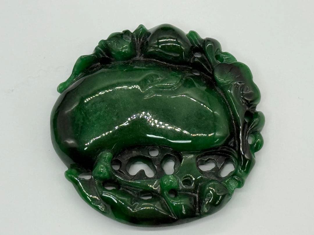 碧玉　瓜に蝙蝠　重さ54g 送料込み250530