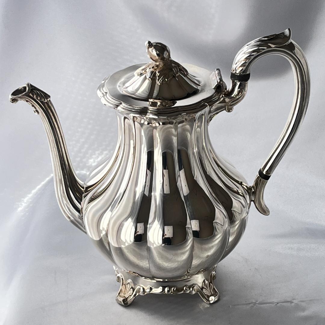 【Oneida】 メロンフォルムのティーサービス 4点