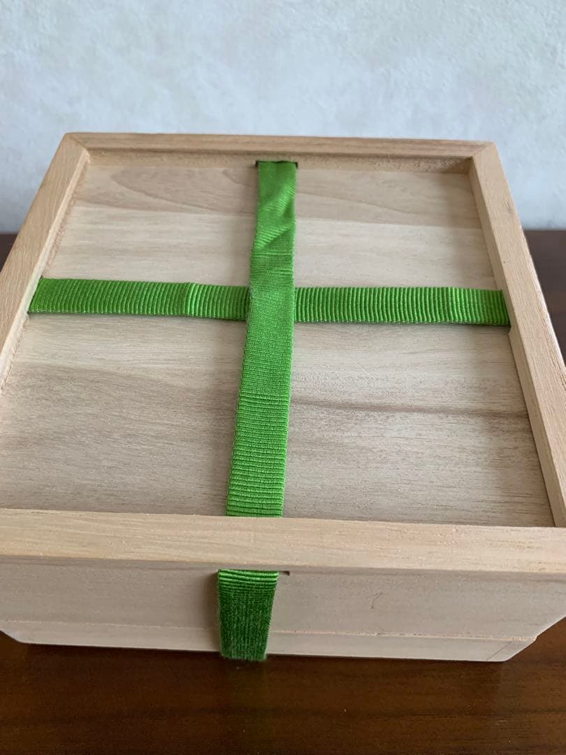 [美品]銀杯　内閣総理大臣　贈　造幣局製 純銀製　刻印　136.9グラム　木箱