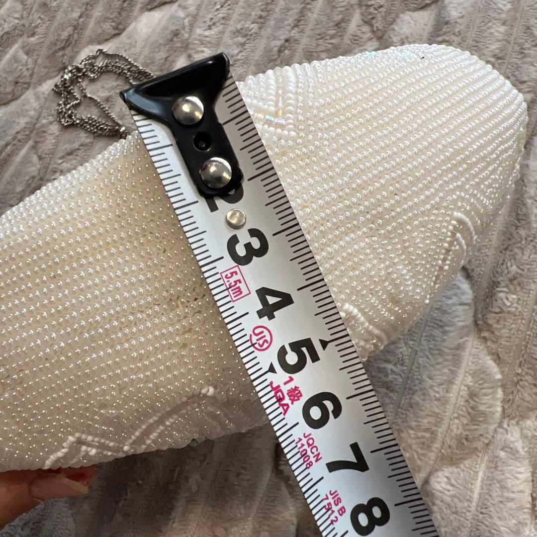 和装バッグ　総ビーズ刺繍花のホワイトクラッチバッグ