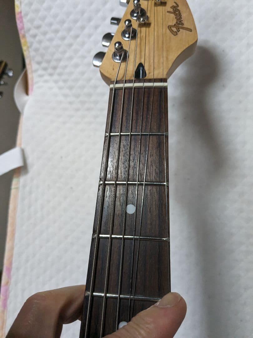 バスカーズ、エレキギター、ホワイト