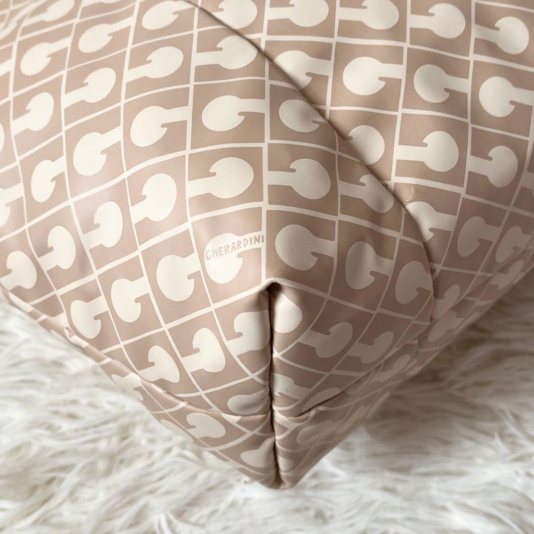 新品未使用✨GHERARDINIゲラルディーニ　ソフティ　トートバッグ　総柄