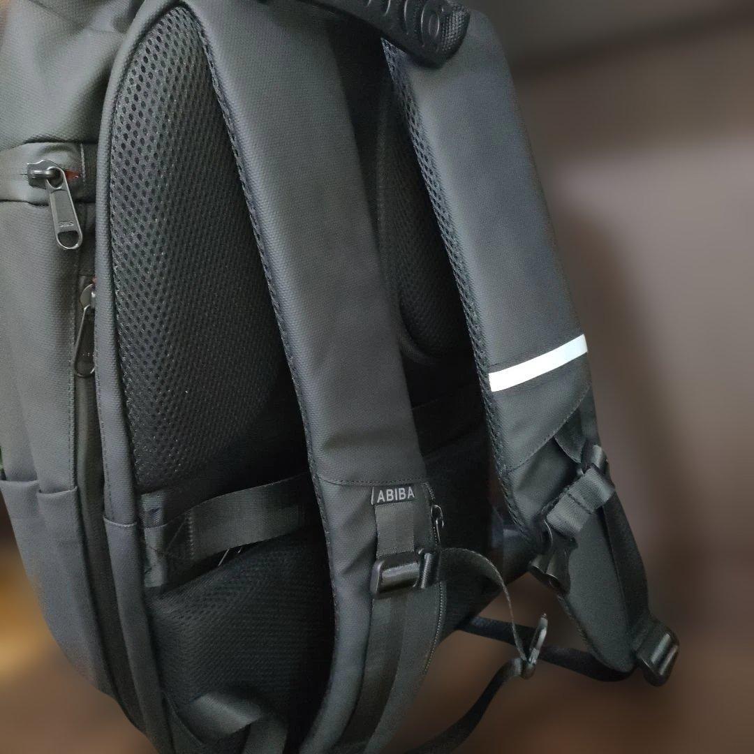 ビジネスリュック メンズ リュックサック 大容量 32L 15.6インチPC 黒