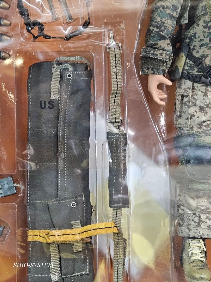 【未使用品】ホットトイズ 1/6 アメリカ海兵隊 女性兵士