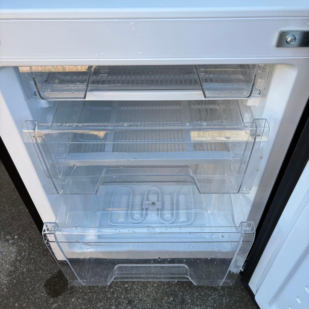 【東京23区設置無料‼️】アイリス　冷蔵庫142L 黒 2020年製